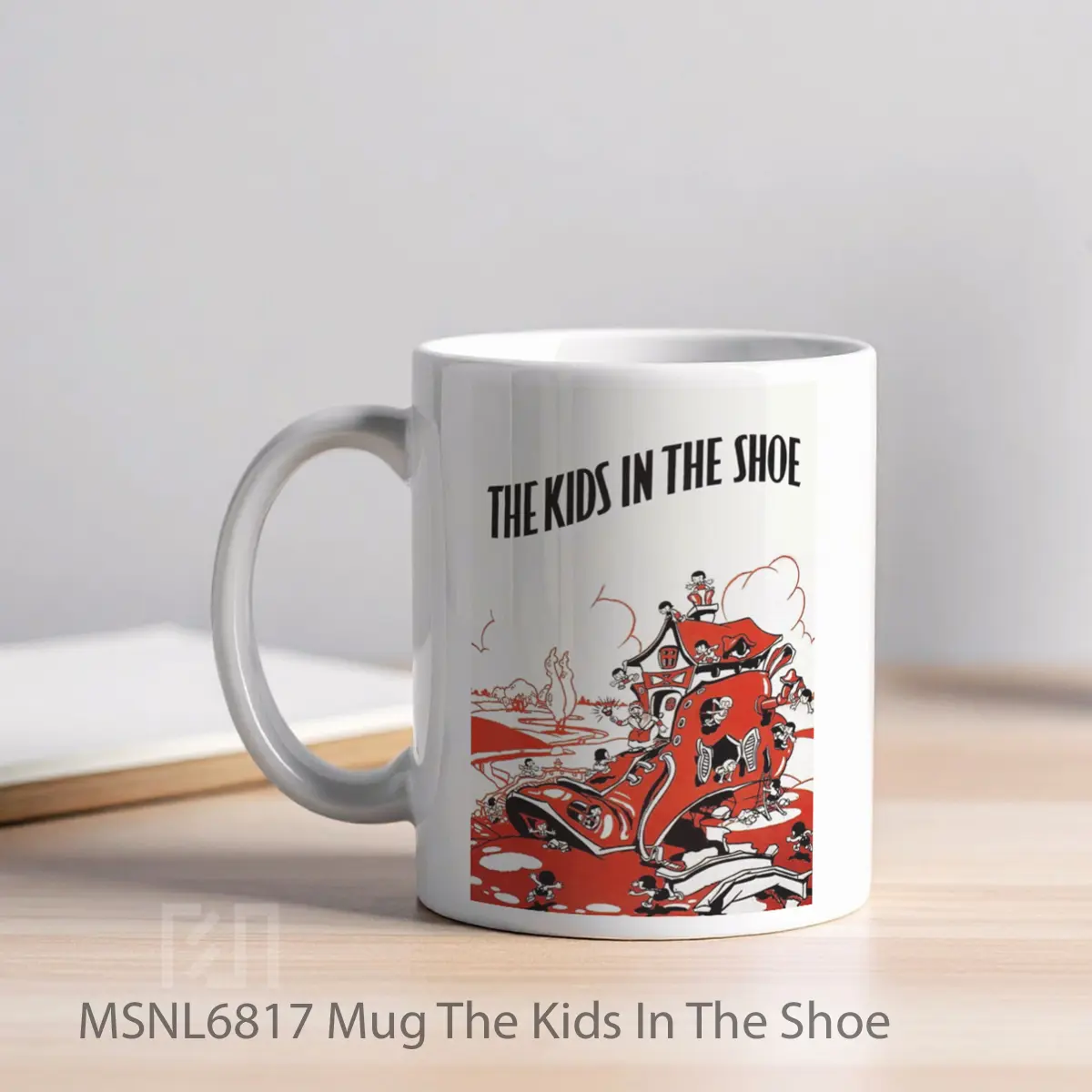 Mug The Kids In The Shoe Gelas Keramik Tema Film MSNL6817 - Tampak Kiri
