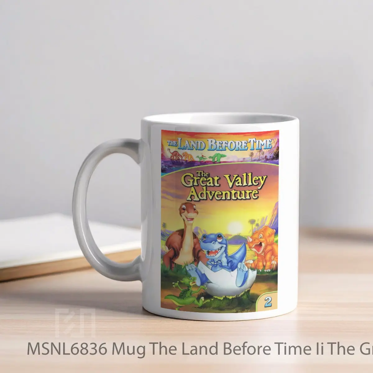 Mug The Land Before Time Ii The Great Valley Adventure Gelas Keramik Tema Film MSNL6836 - Tampak Kiri