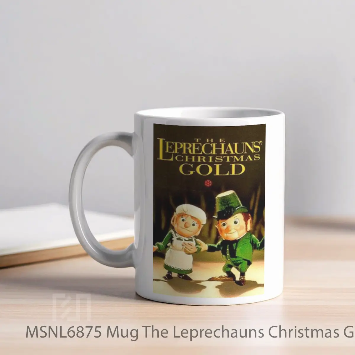 Mug The Leprechauns Christmas Gold Gelas Keramik Tema Film MSNL6875 - Tampak Kiri