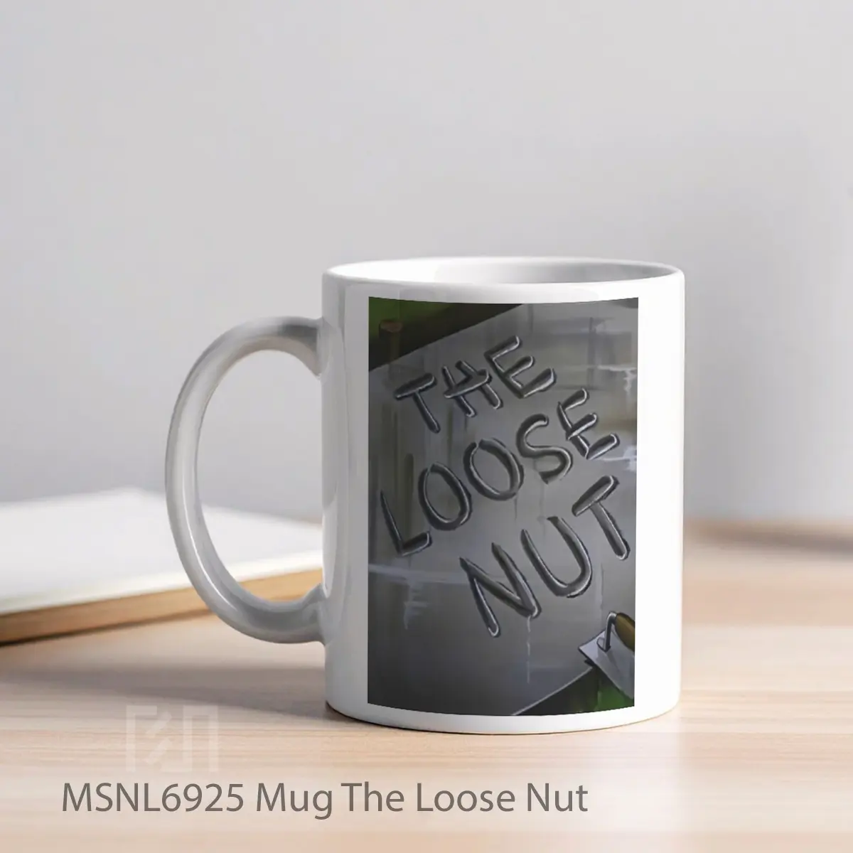 Mug The Loose Nut Gelas Keramik Tema Film MSNL6925 - Tampak Kiri
