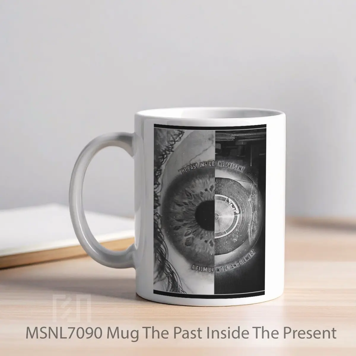 Mug The Past Inside The Present Gelas Keramik Tema Film MSNL7090 - Tampak Kiri
