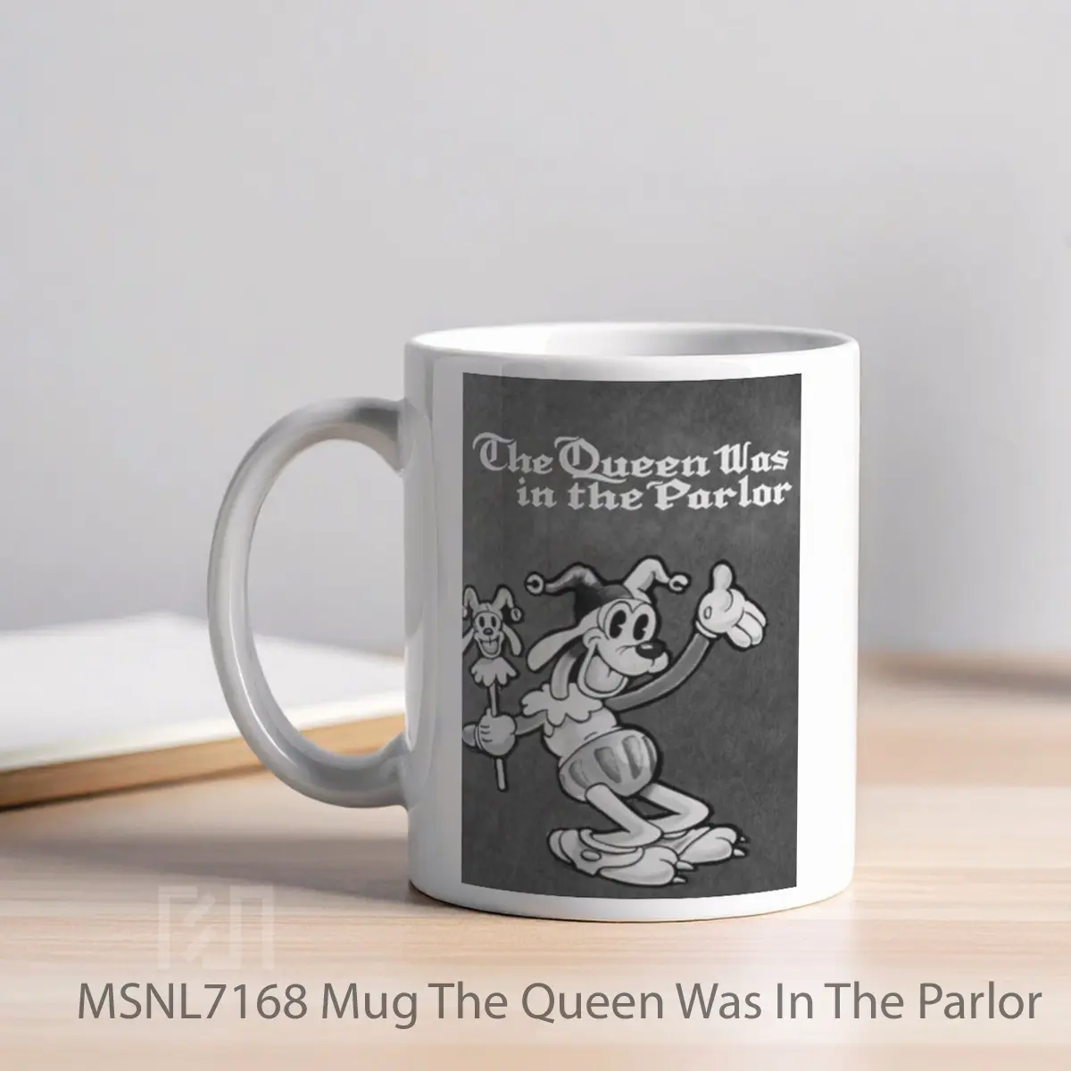 Mug The Queen Was In The Parlor Gelas Keramik Tema Film MSNL7168 - Tampak Kiri