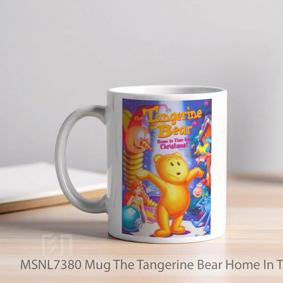 Mug The Tangerine Bear Home In Time For Christmas Gelas Keramik Tema Film MSNL7380 - Tampak Kiri