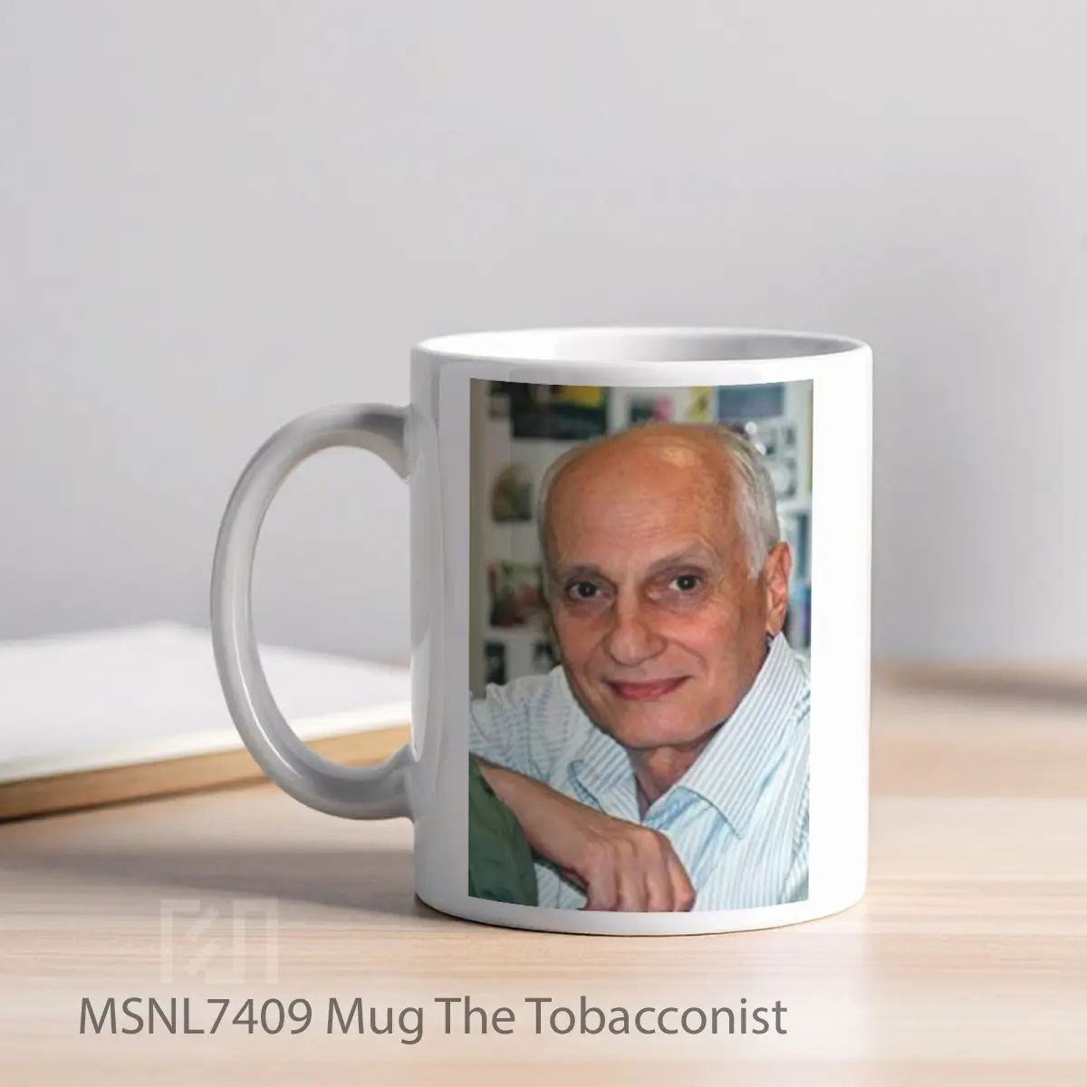 Mug The Tobacconist Gelas Keramik Tema Film MSNL7409 - Tampak Kiri
