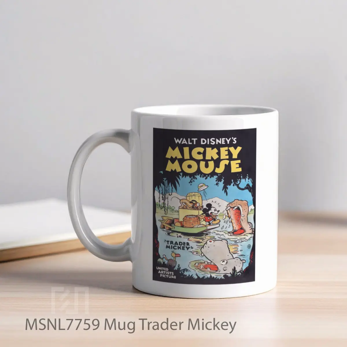 Mug Trader Mickey Gelas Keramik Tema Film MSNL7759 - Tampak Kiri