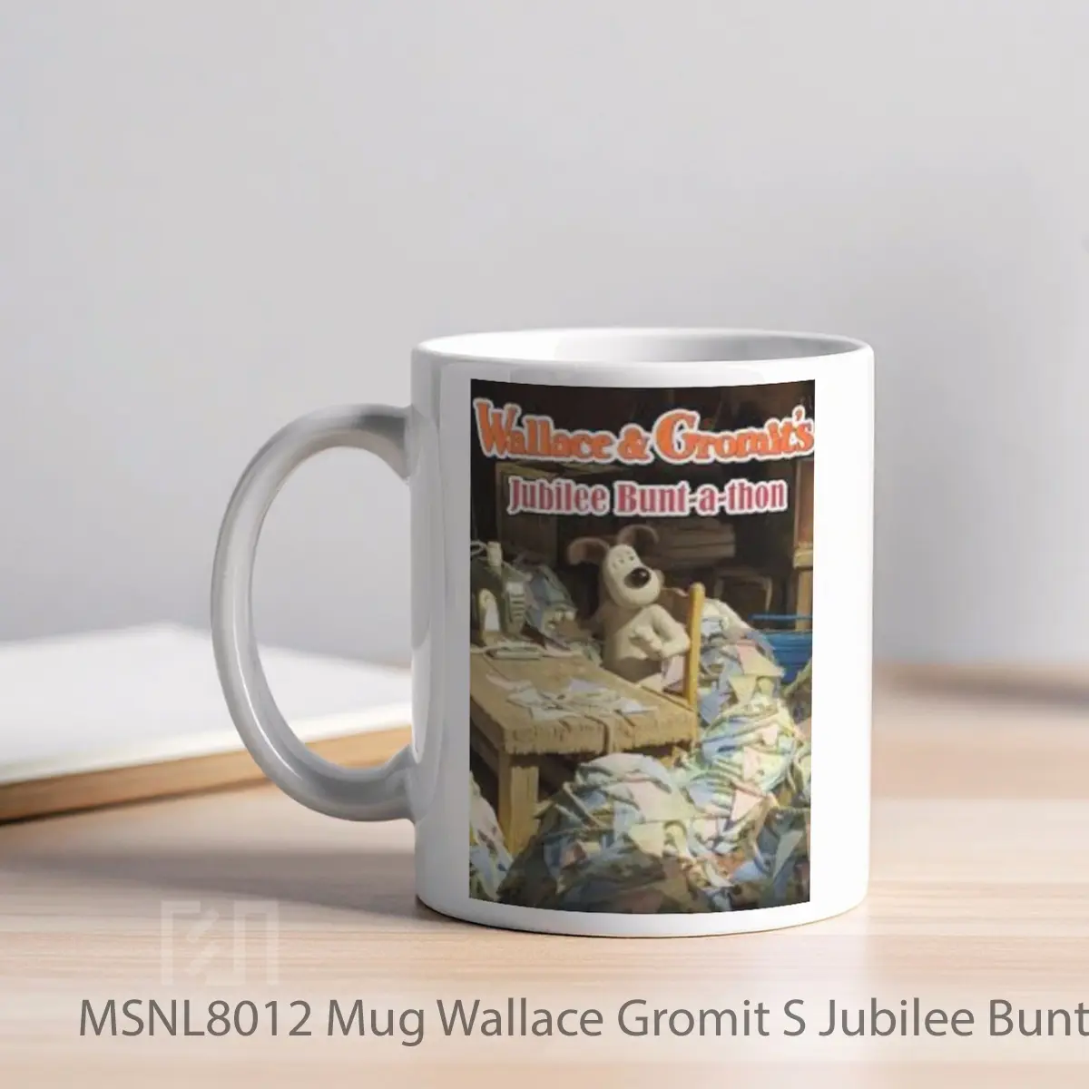 Mug Wallace Gromit S Jubilee Bunt A Thon Gelas Keramik Tema Film MSNL8012 - Tampak Kiri