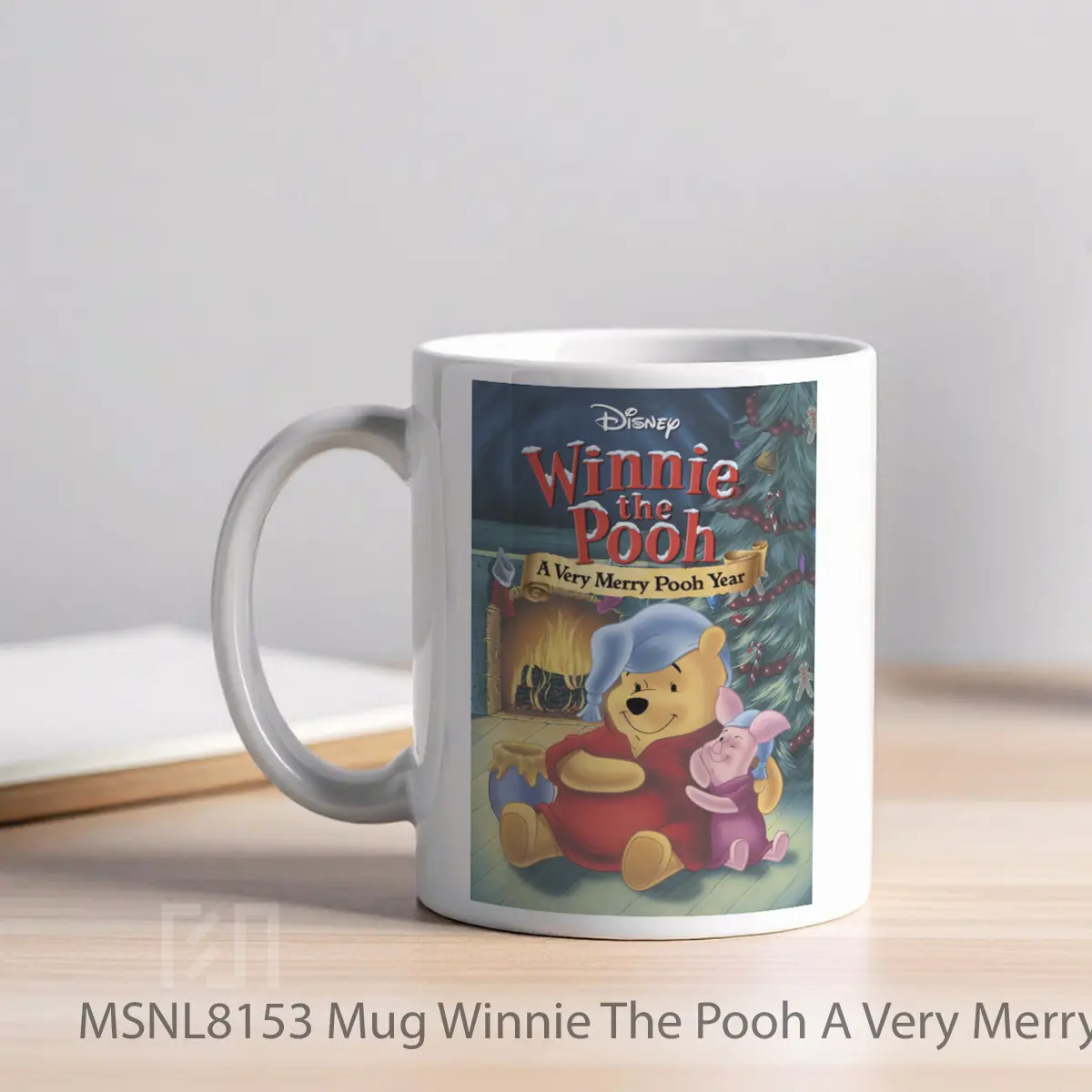 Mug Winnie The Pooh A Very Merry Pooh Year Gelas Keramik Tema Film MSNL8153 - Tampak Kiri