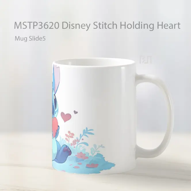 Disney Stitch Holding Heart Mug Gelas Keramik MSTP3620 - All-side / Desain