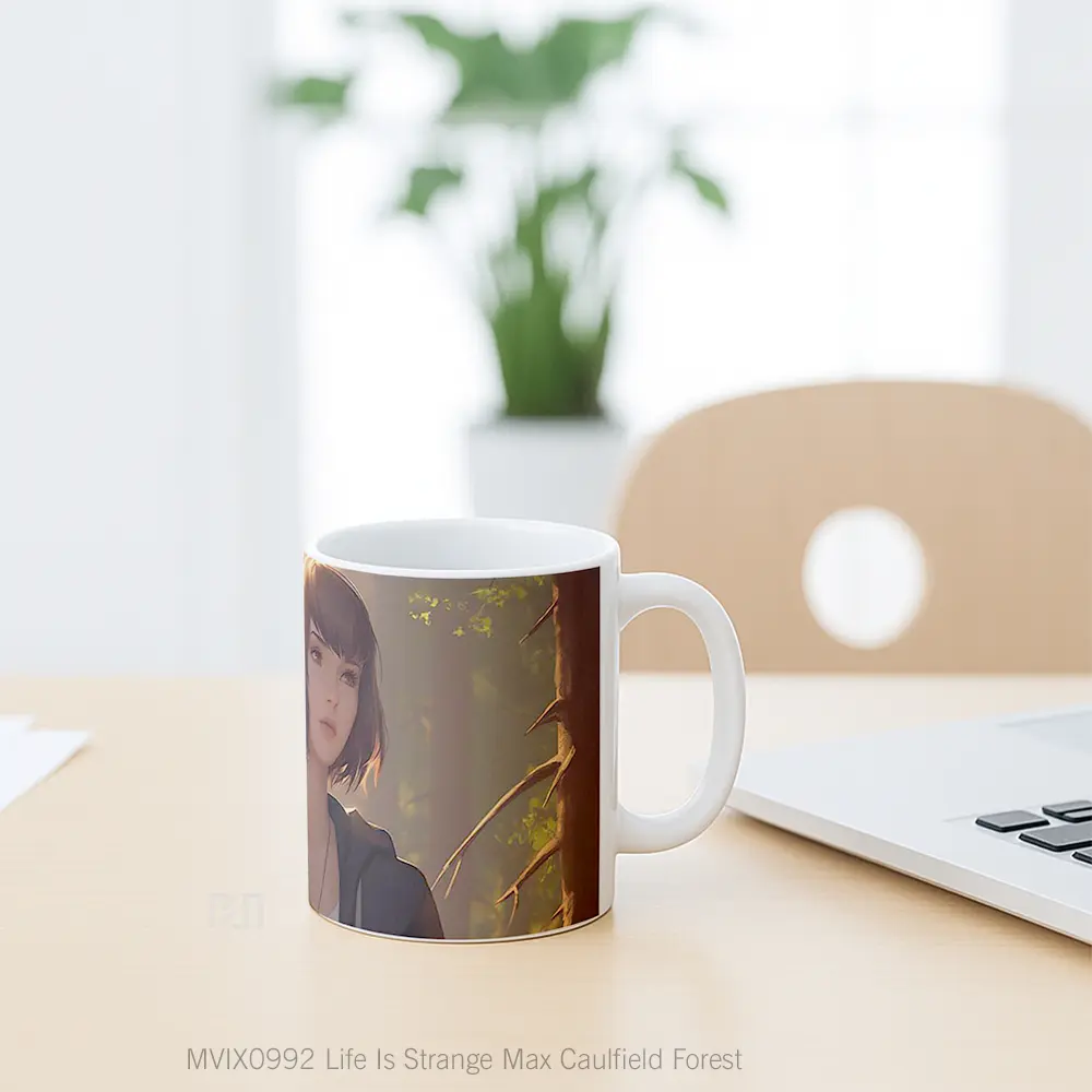 Mug Life Is Strange Max Caulfield Forest Hadiah Lucu dan Menarik - All-side / Desain