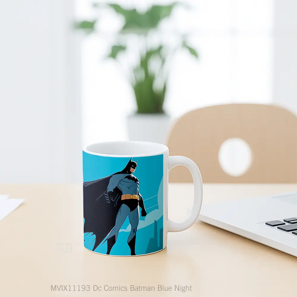 Mug Dc Comics Batman Blue Night Merchandise Karakter Ikonik - All-side / Desain