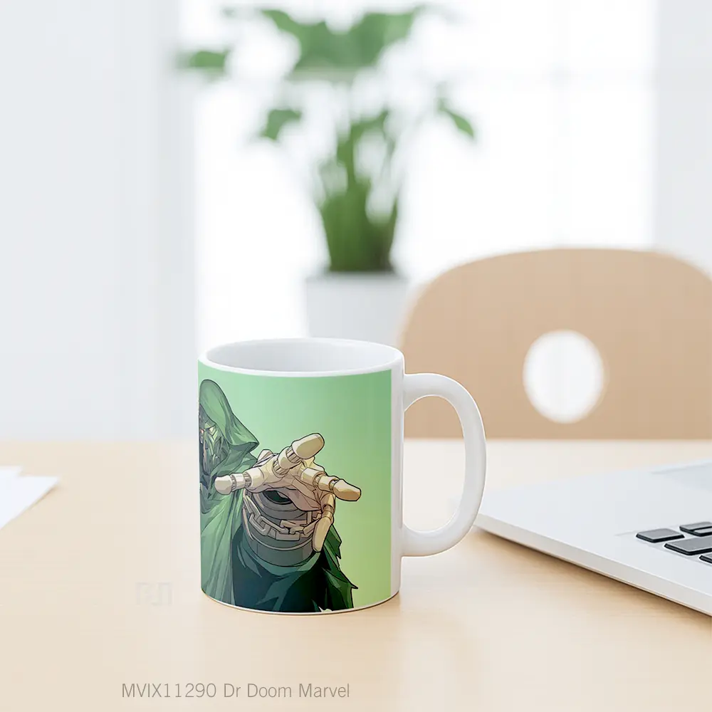 Mug Dr Doom Marvel Merchandise Karakter Ikonik - All-side / Desain