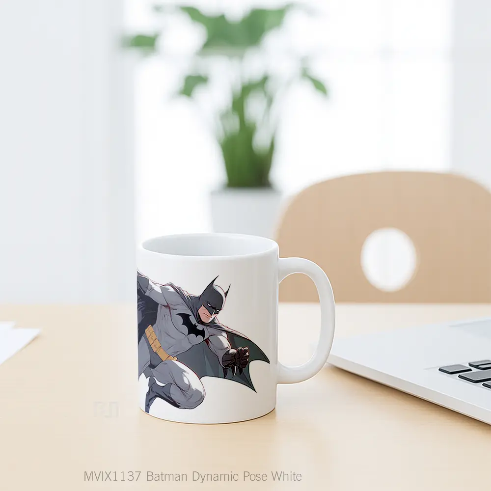 Mug Batman Dynamic Pose White Merchandise Karakter Ikonik - All-side / Desain