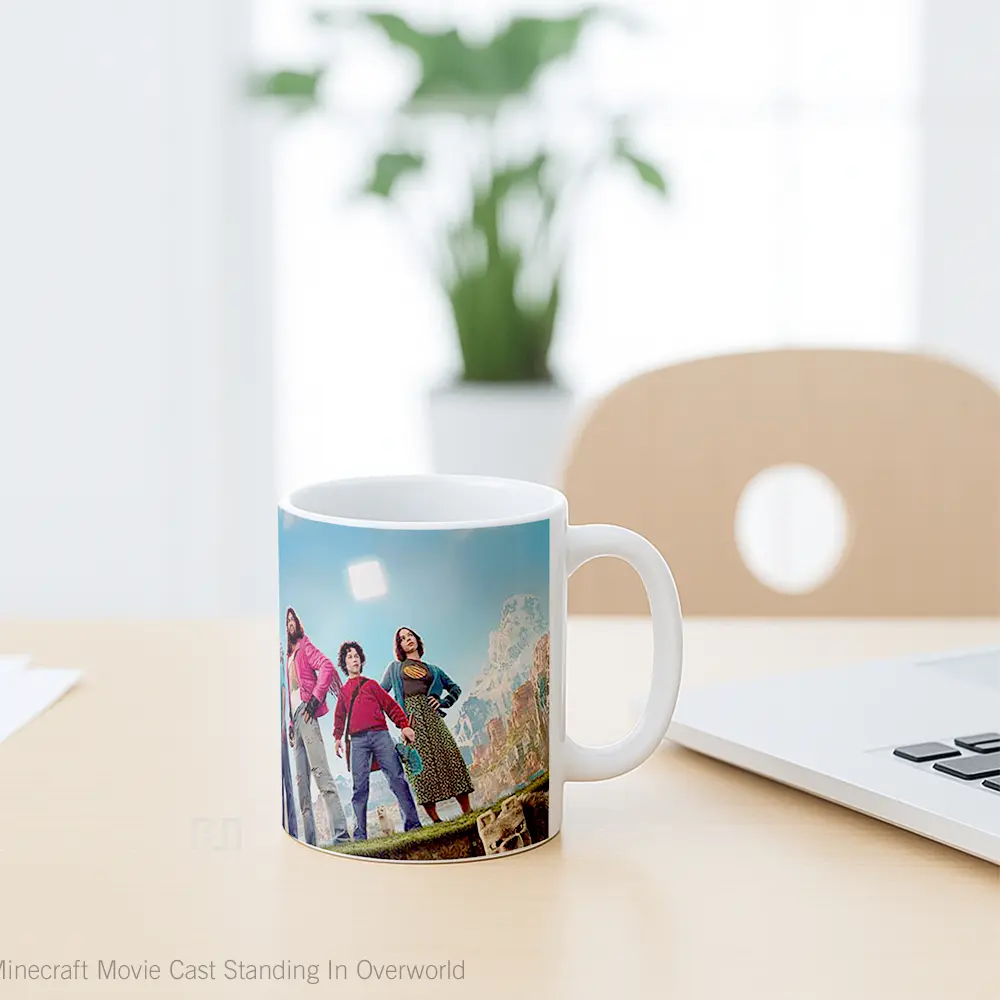 Mug Minecraft Movie Cast Standing In Overworld Hadiah Unik Pecinta Game - All-side / Desain