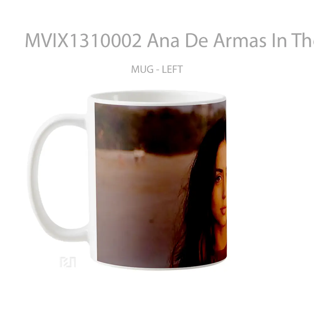 Mug Ana De Armas In The Beach Gelas Pemandangan Alam - All-side / Desain