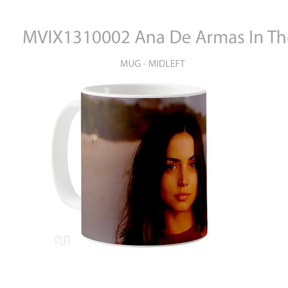 Mug Ana De Armas In The Beach Gelas Pemandangan Alam - All-side / Desain