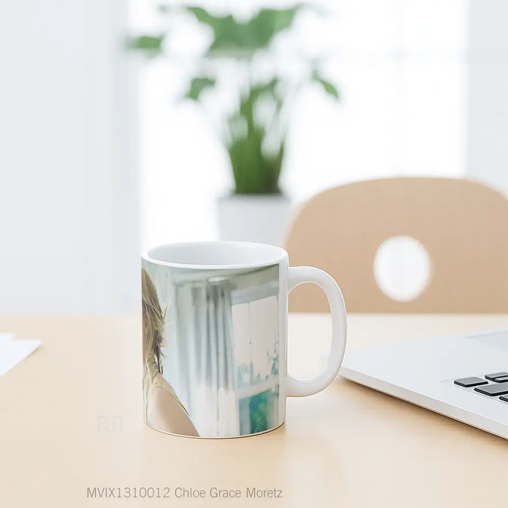 Mug Chloe Grace Moretz Gelas Keramik Unik - All-side / Desain