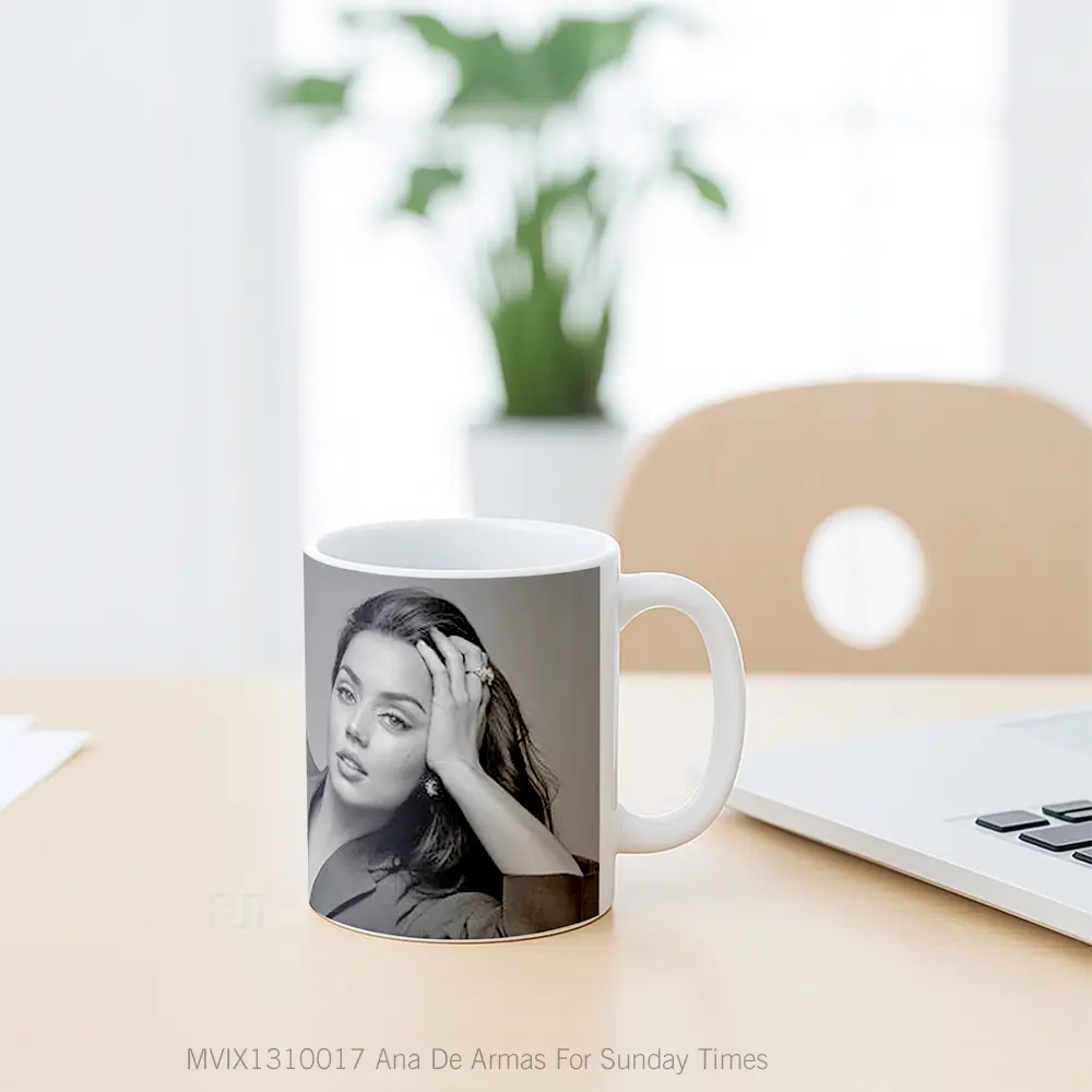 Mug Ana De Armas For Sunday Times Gelas Keramik Unik - All-side / Desain