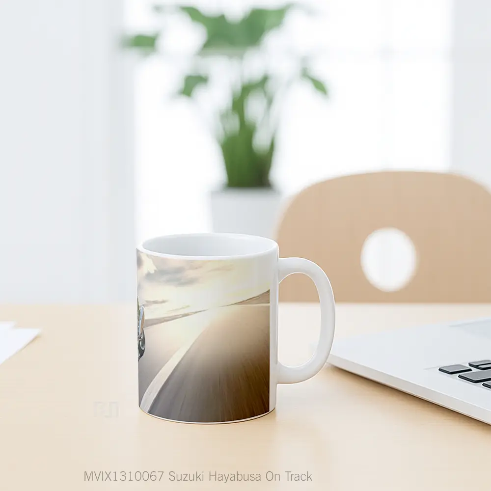 Mug Suzuki Hayabusa On Track Cangkir Mobil - All-side / Desain