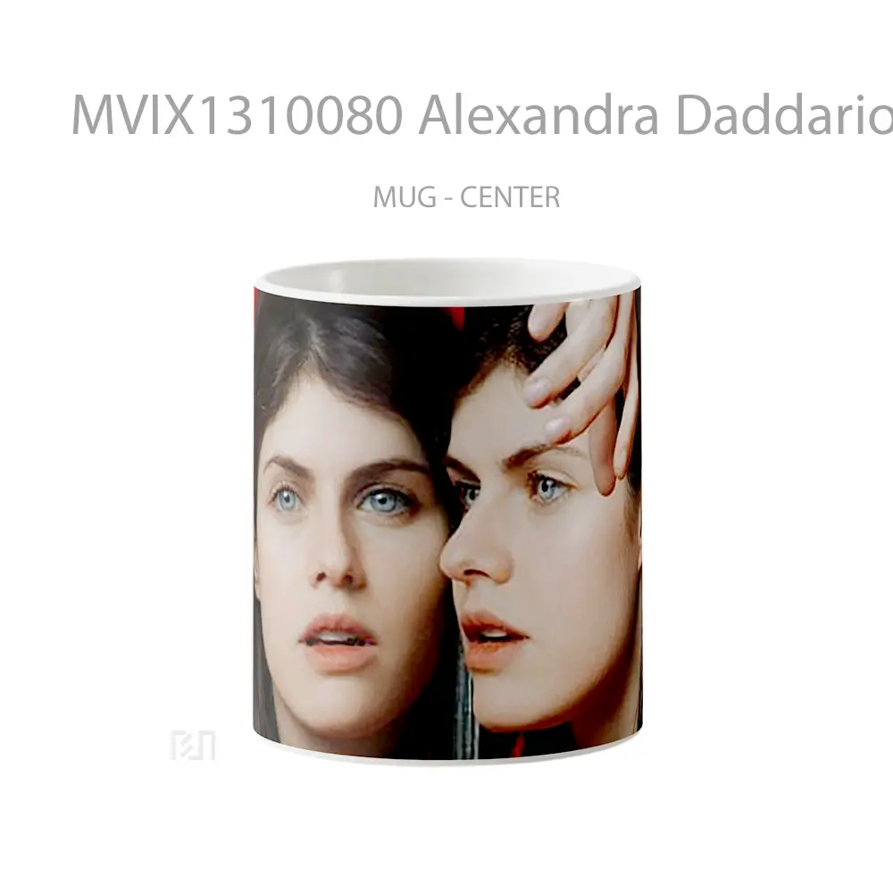 Mug Alexandra Daddario Infront Of Mirror Gelas Selebriti