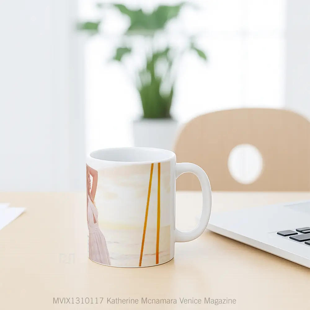 Mug Katherine Mcnamara Venice Magazine Gelas Keramik Unik - All-side / Desain