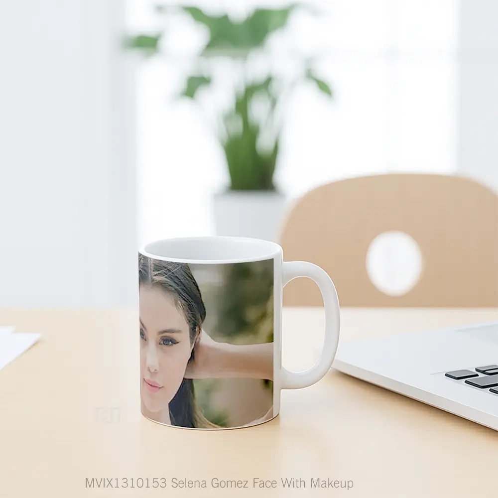 Mug Selena Gomez Face With Makeup Gelas Selebriti - All-side / Desain