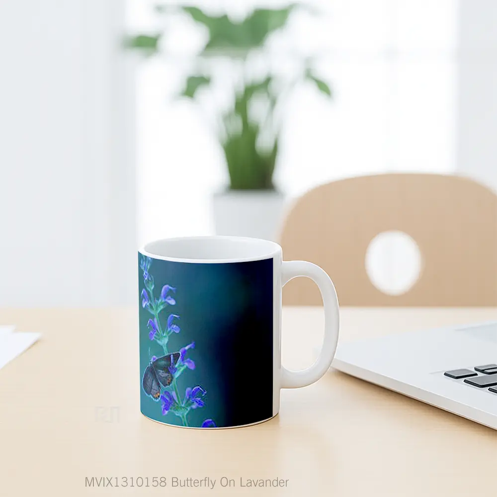 Mug Butterfly On Lavander Gelas Hewan Lucu - All-side / Desain