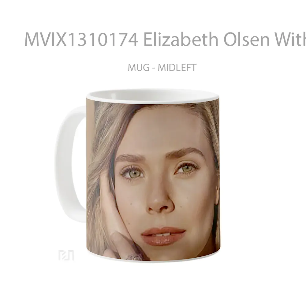 Mug Elizabeth Olsen With Make Up Gelas Keramik Unik - All-side / Desain