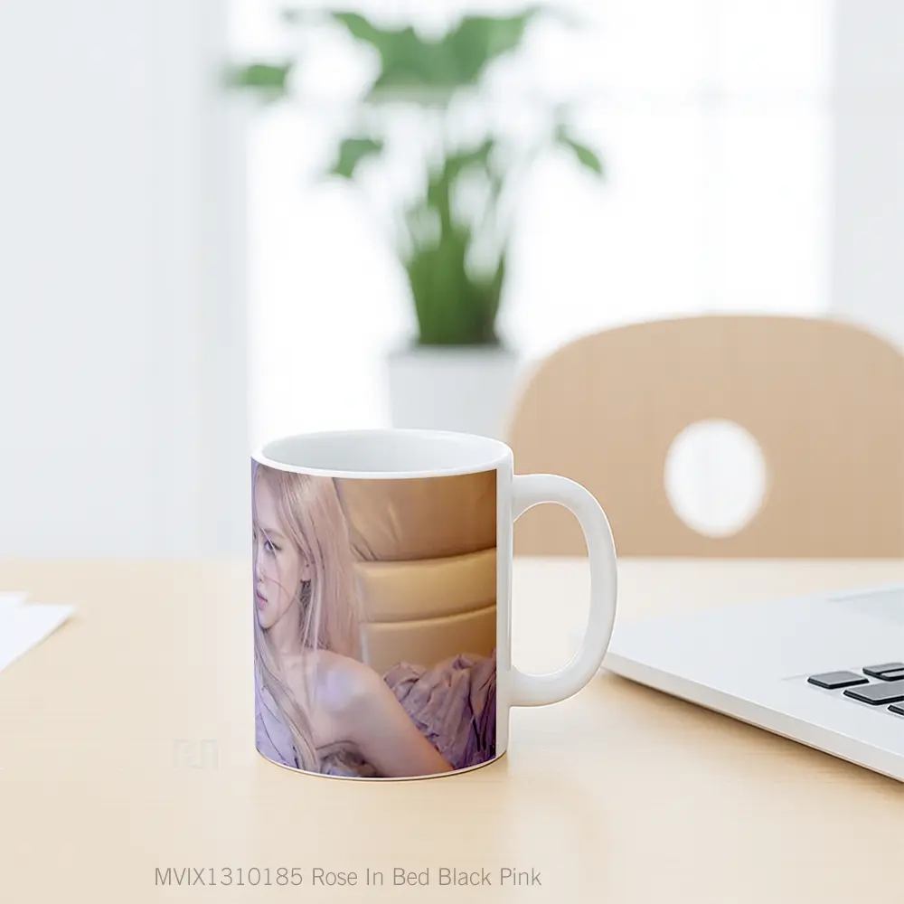 Mug Rose In Bed Black Pink Gelas Keramik Unik - All-side / Desain