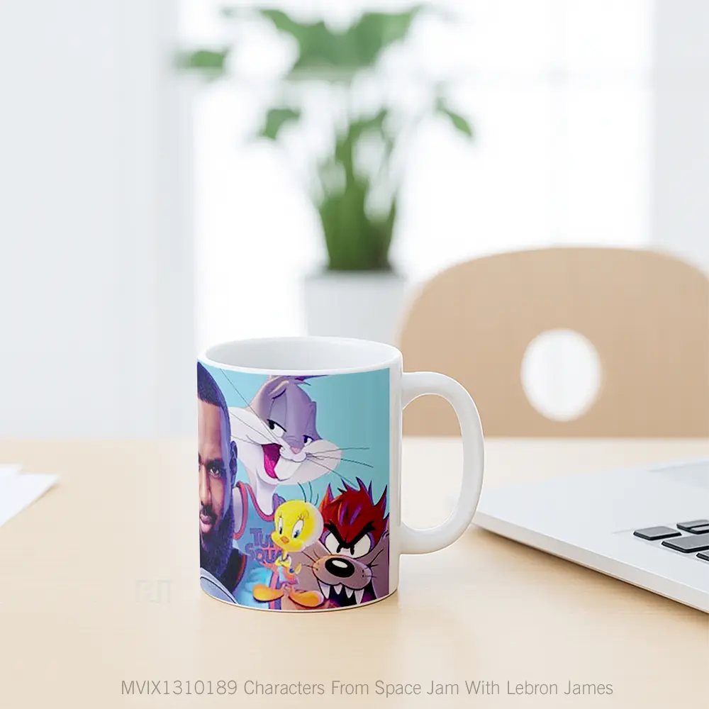 Mug Characters From Space Jam With Lebron James Gelas Astronomi - All-side / Desain