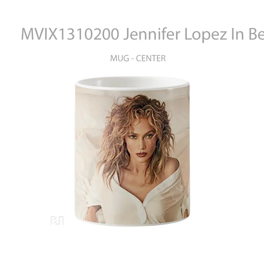 Mug Jennifer Lopez In Bed Gelas Selebriti