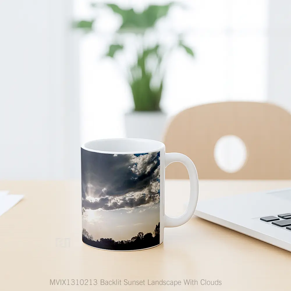 Mug Backlit Sunset Landscape With Clouds Gelas Pemandangan Alam - All-side / Desain