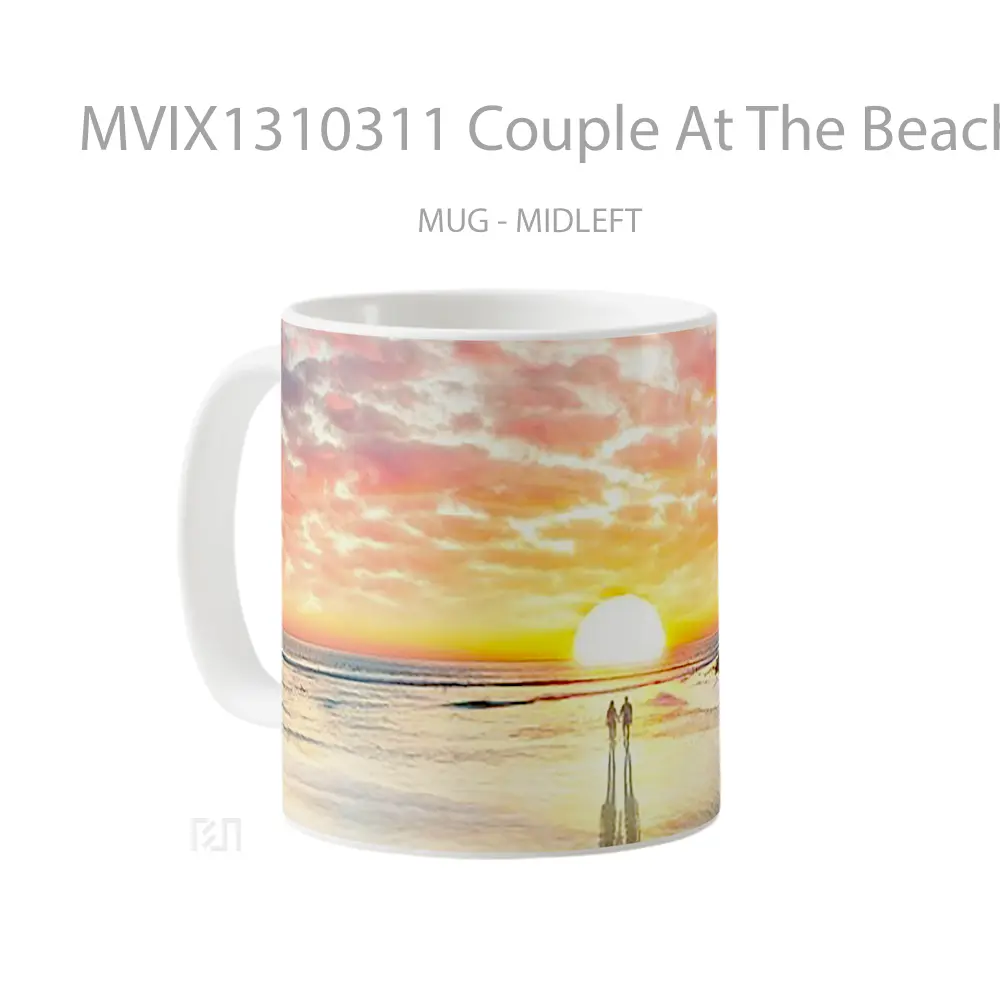 Mug Couple At The Beach At Sunset Gelas Pemandangan Alam - All-side / Desain