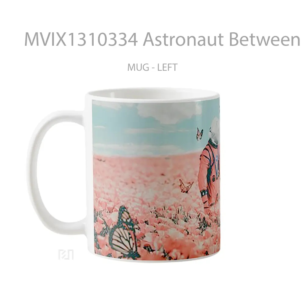Mug Astronaut Between Flowers And Butterflies Gelas Hewan Lucu - All-side / Desain