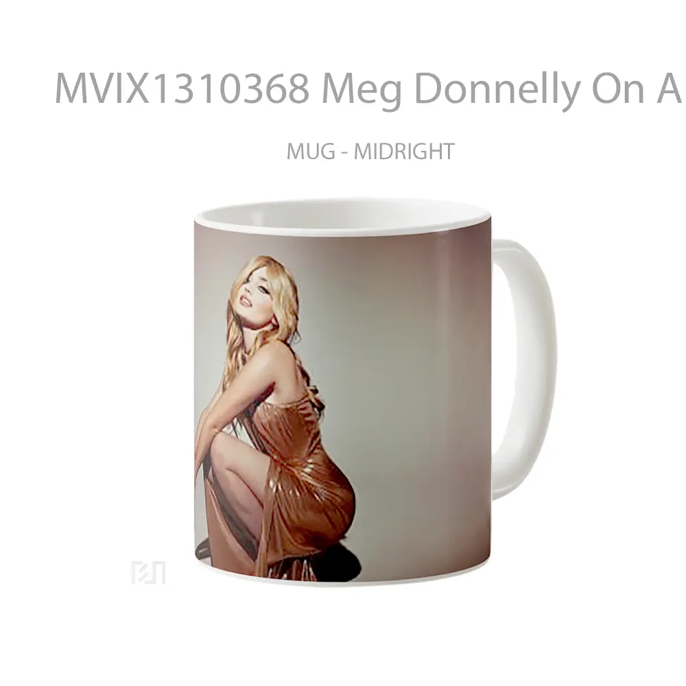 Mug Meg Donnelly On A Dress Gelas Keramik Unik - All-side / Desain