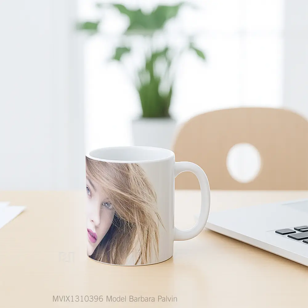 Mug Model Barbara Palvin Gelas Keramik Unik - All-side / Desain
