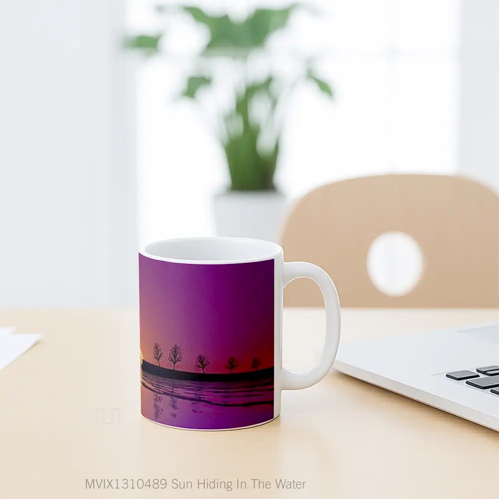 Mug Sun Hiding In The Water Gelas Pemandangan Alam - All-side / Desain