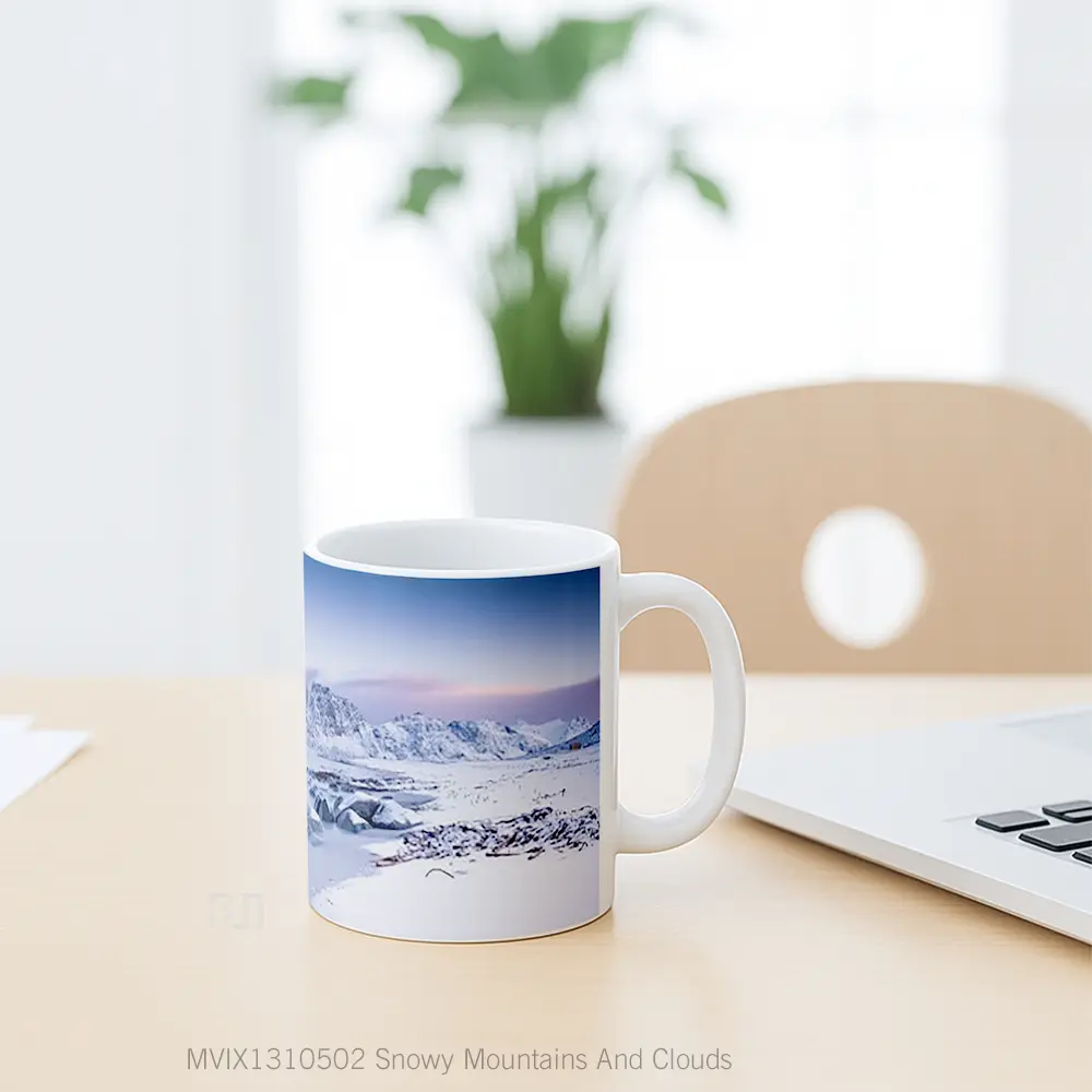 Mug Snowy Mountains And Clouds Gelas Pemandangan Alam - All-side / Desain