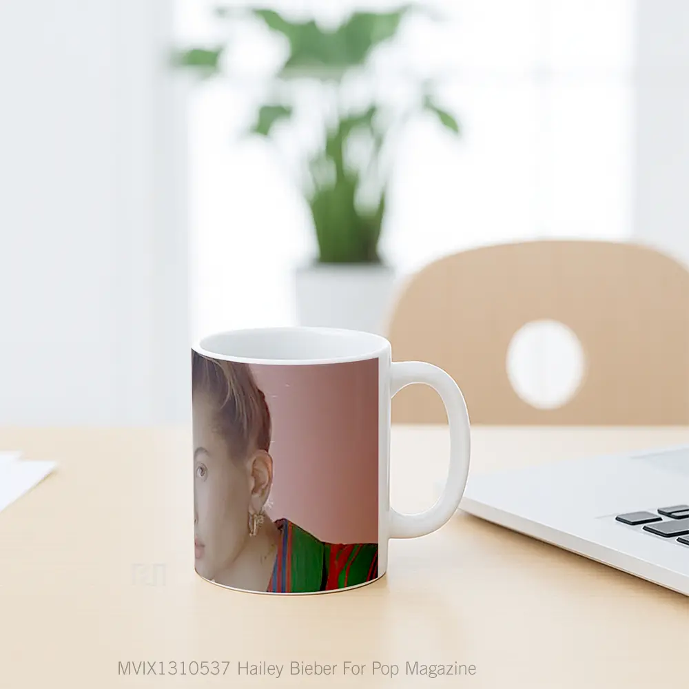 Mug Hailey Bieber For Pop Magazine Gelas Keramik Unik - All-side / Desain