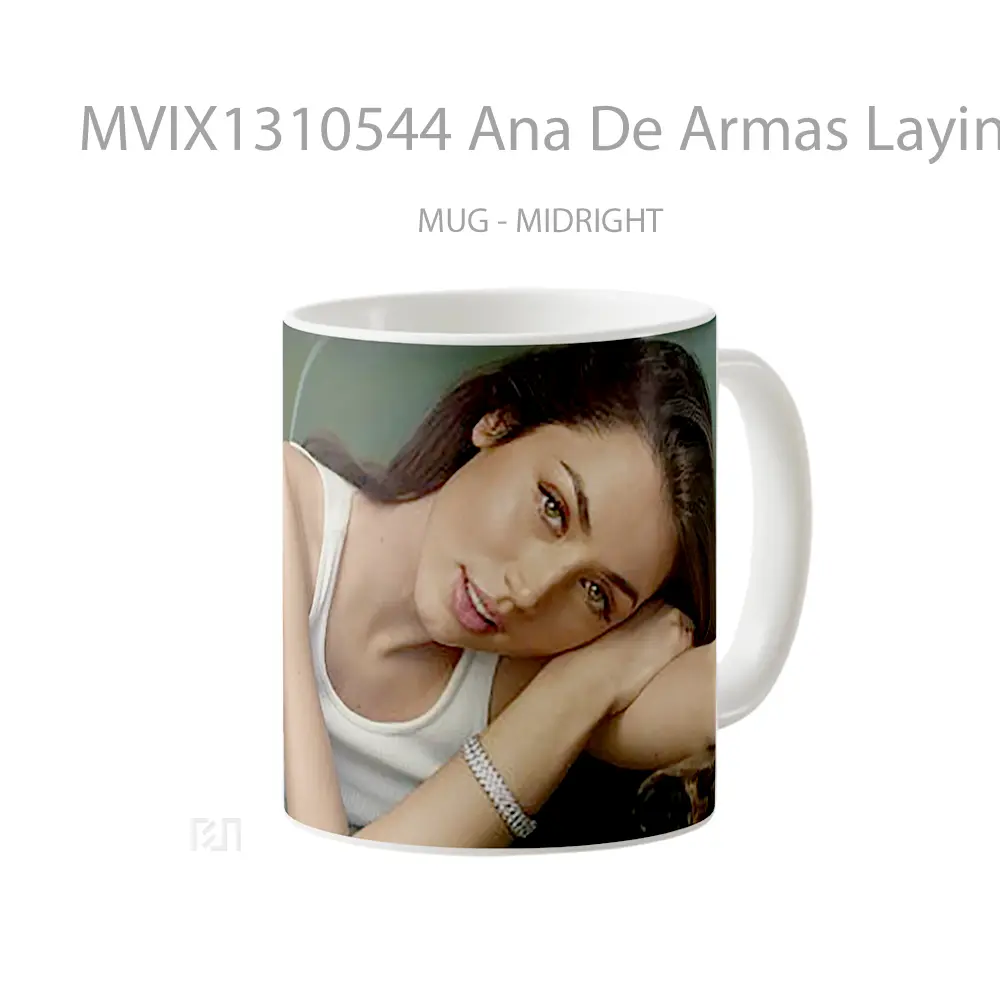 Mug Ana De Armas Laying On Sofa Gelas Keramik Unik - All-side / Desain