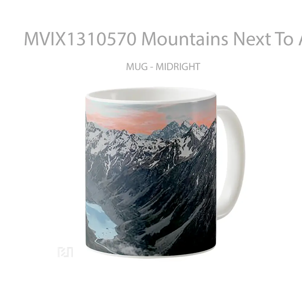 Mug Mountains Next To A Lake At Sunset Gelas Pemandangan Alam - All-side / Desain