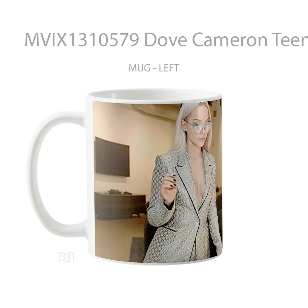Mug Dove Cameron Teen Vogue Gelas Keramik Unik - All-side / Desain