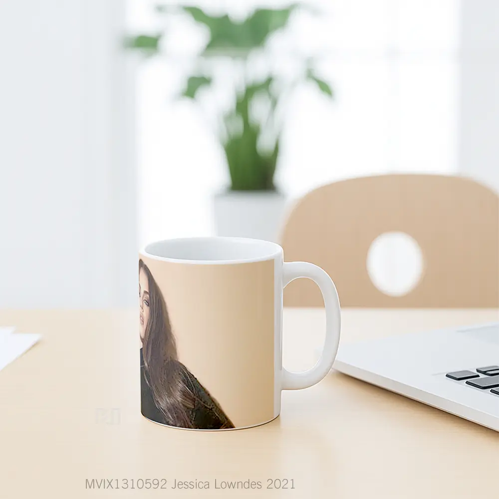 Mug Jessica Lowndes 2021 Gelas Keramik Unik - All-side / Desain