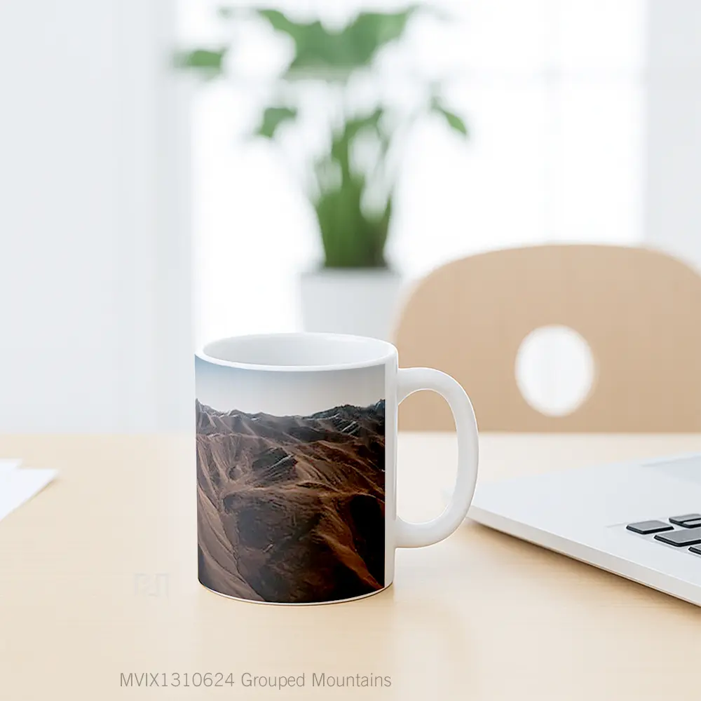 Mug Grouped Mountains Gelas Pemandangan Alam - All-side / Desain