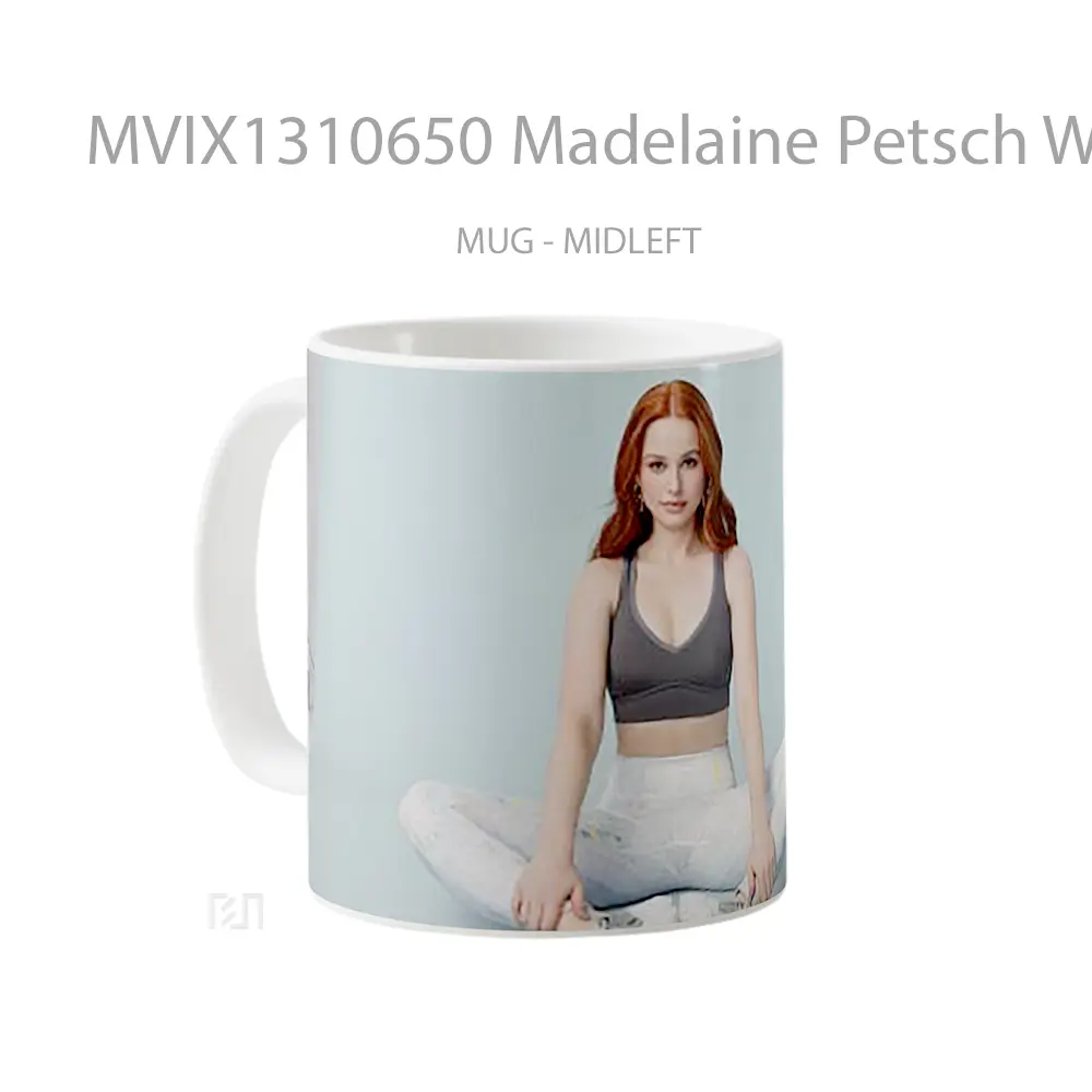 Mug Madelaine Petsch Workout Suit Gelas Keramik Unik - All-side / Desain