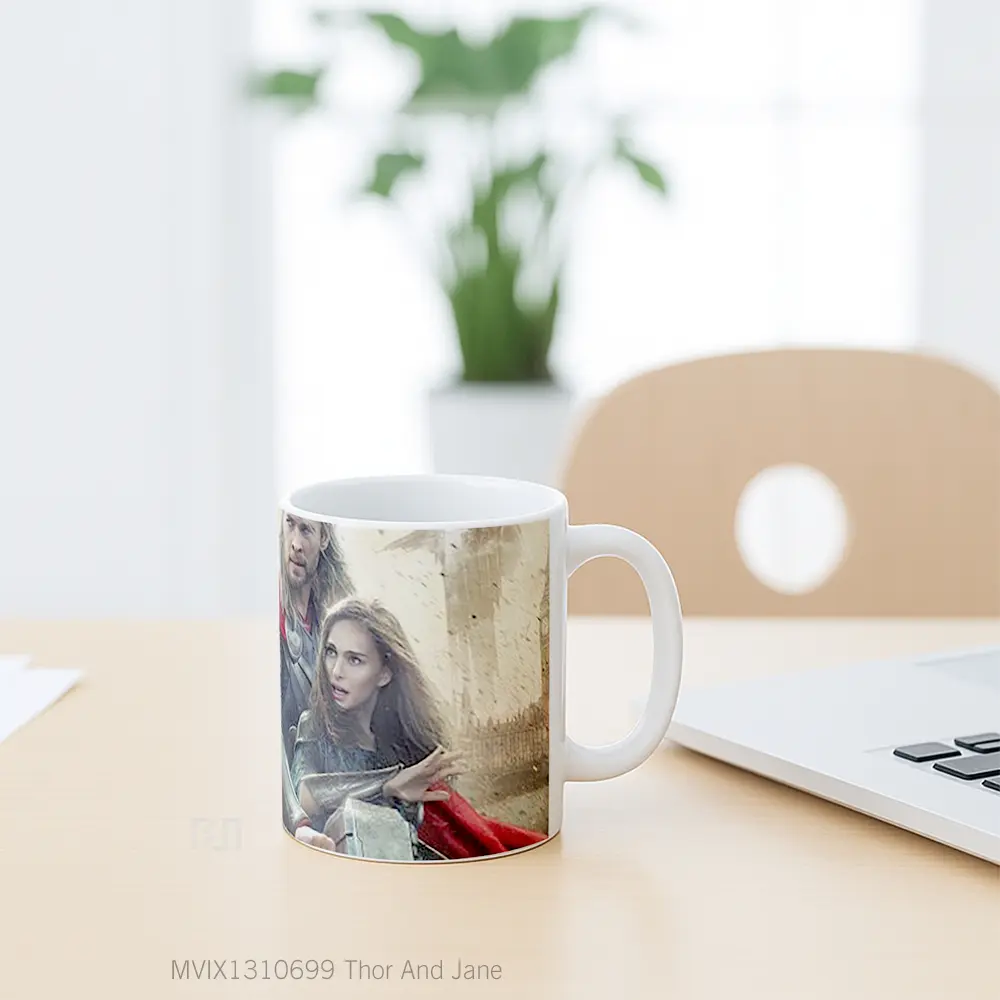 Mug Thor And Jane Gelas Superhero - All-side / Desain