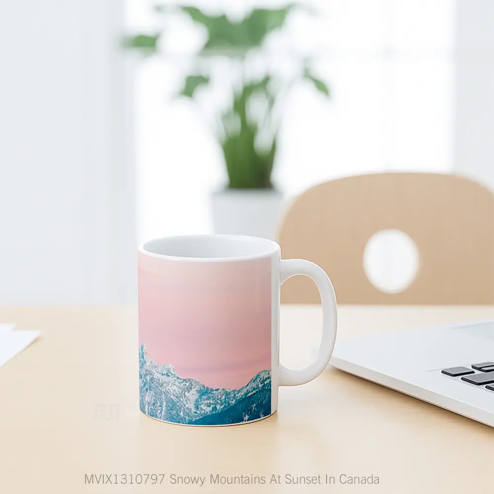 Mug Snowy Mountains At Sunset In Canada Gelas Pemandangan Alam - All-side / Desain
