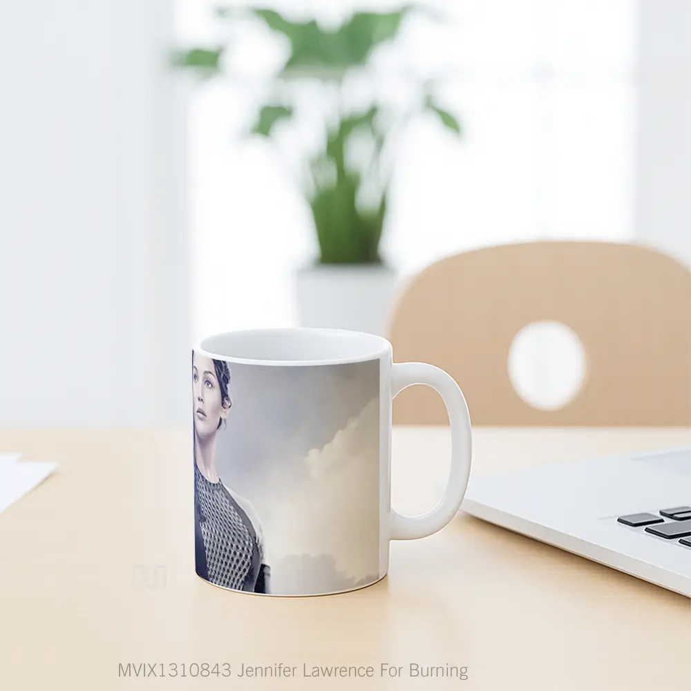 Mug Jennifer Lawrence For Burning Gelas Keramik Unik - All-side / Desain