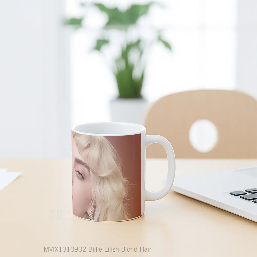 Mug Billie Eilish Blond Hair Gelas Selebriti - All-side / Desain