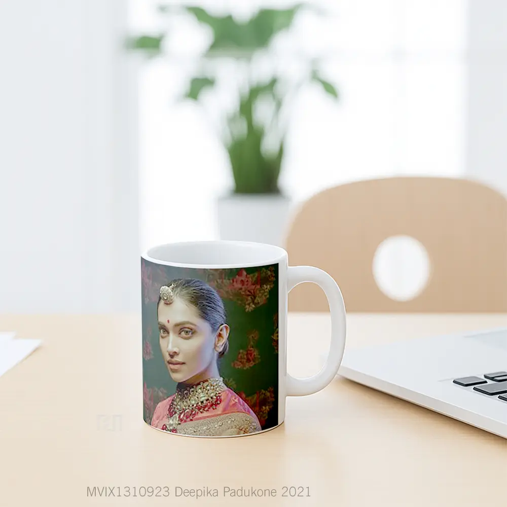 Mug Deepika Padukone 2021 Gelas Keramik Unik - All-side / Desain