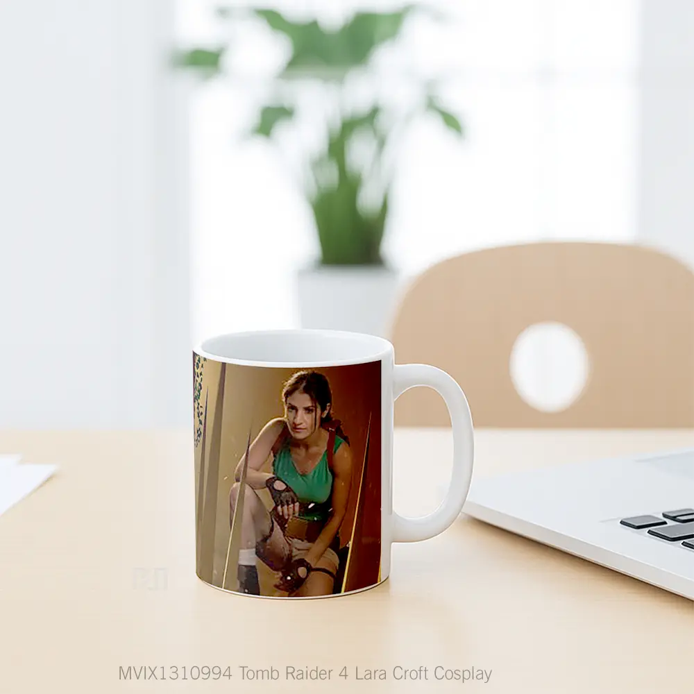 Mug Tomb Raider 4 Lara Croft Cosplay Gelas Keramik Unik - All-side / Desain